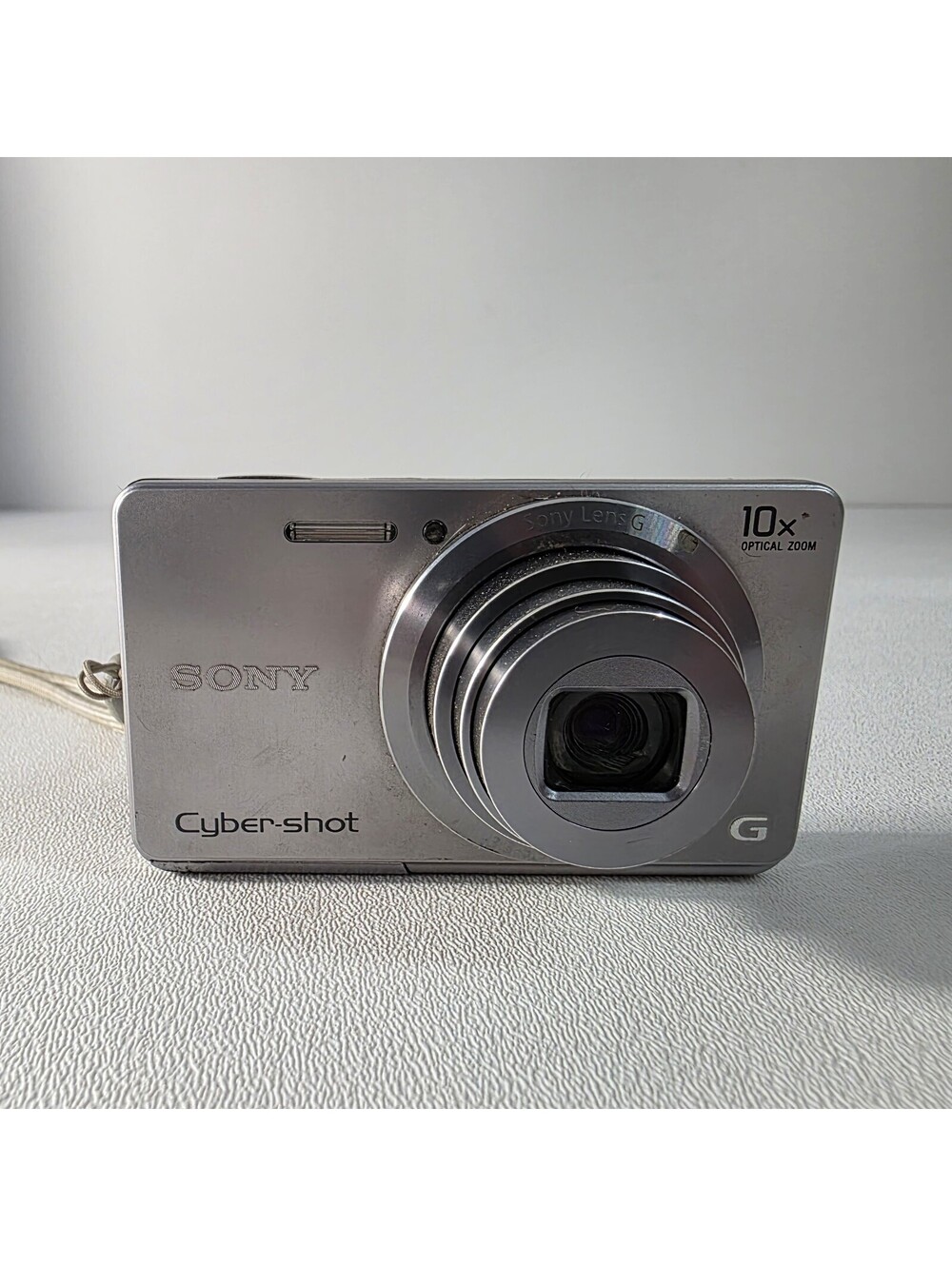 Sony Cyber-shot DSC-W690 16.1MP Digital Camera SD Card Battery Tested Working